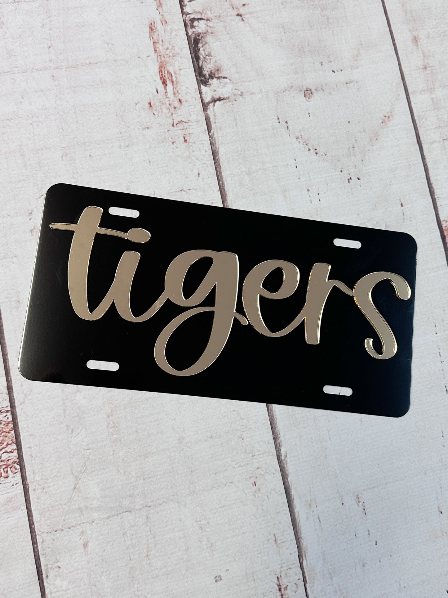 Straughn Tigers Car Tag